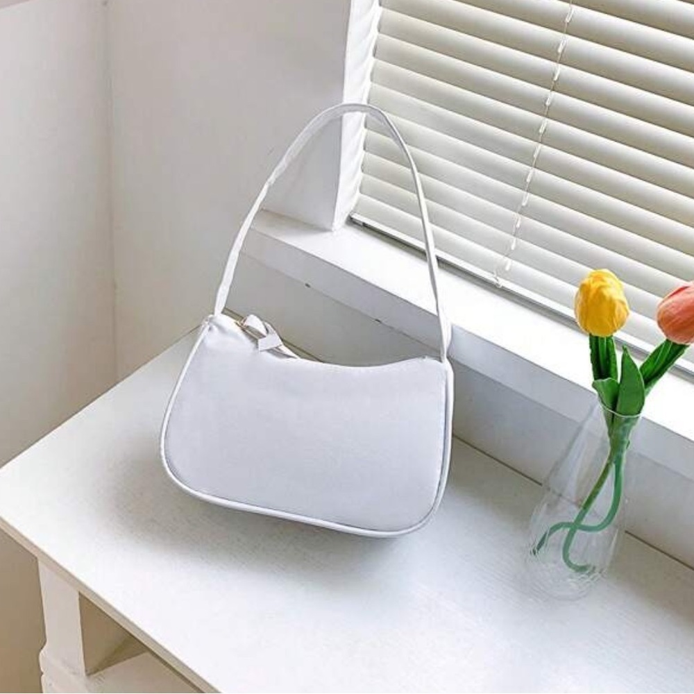 Trendy White faux leather shoulder bag | NEW | amazing quality - Picture 2 of 4